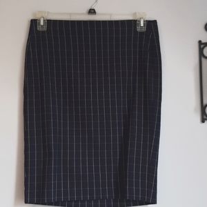 Navy&white windowpane skirt